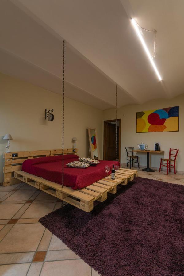 مبيت وإفطار Casa Furno Certe Notti Langhe المظهر الخارجي الصورة